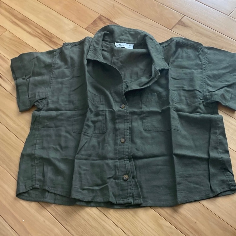 hollister shirt